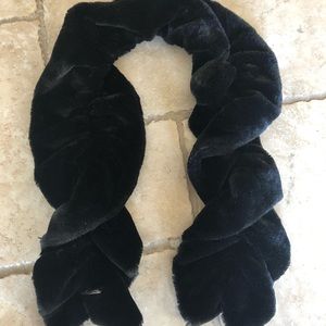 Black scarf (Bebe)